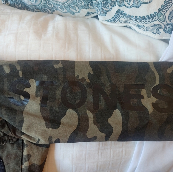 FOREVER21 Olive Jean Camouflage Rolling Stones Patch Utility Jacket - Picture 11 of 12